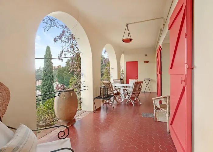 Les Dauphins Le Lavandou