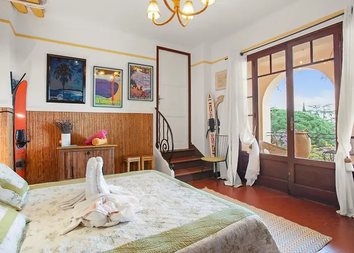 Bed & Breakfast Les Dauphins 4*